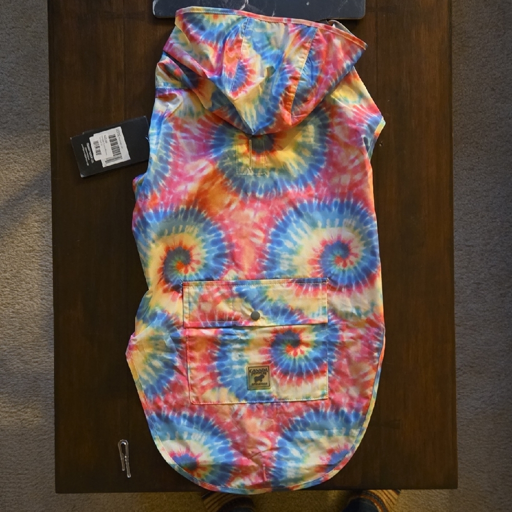 Canada Pooch Tie-Dye Dog Rain Poncho NWT